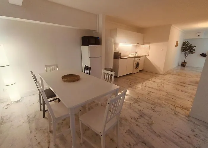 Superbe T2 De 95 M Appartement